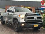 Toyota Tundra 5.7 V8 Double Cab Luxe Leder klima Cruise - graue Toyota Tundra