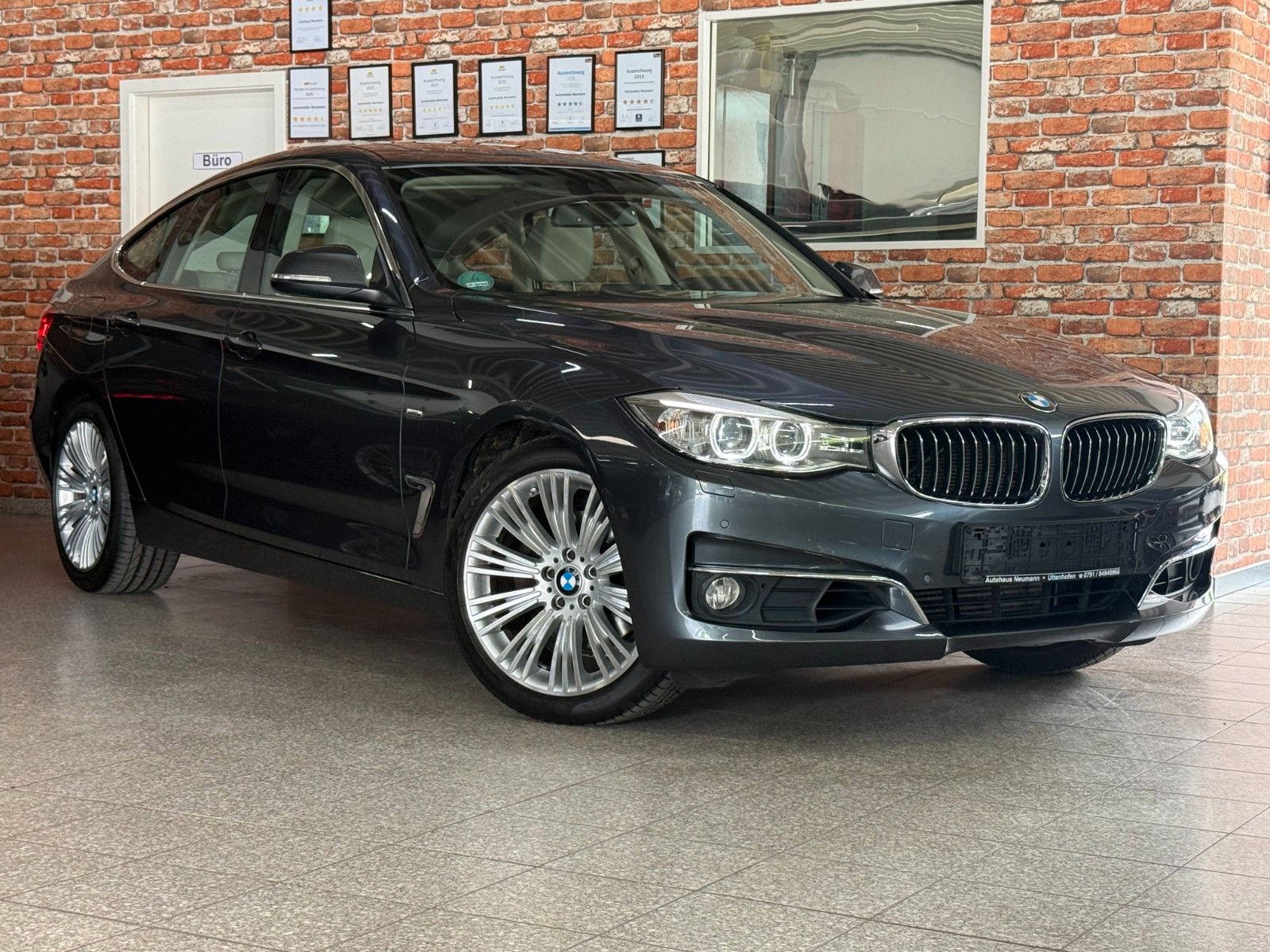 BMW 330 d Gran Turismo-Luxury-Leder-Pano-HuD-AHK