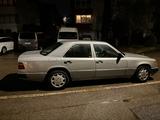 Mercedes-Benz W124 300d - Mercedes-Benz 300 Oldtimer: 300d