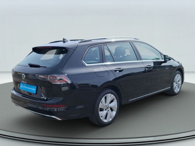 Volkswagen Golf VIII Variant 1.5 eTSI OPF DSG Style MATRIX foto 4