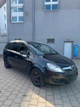 Opel Zafira 7-Sitzer|AHK|PDC|Sitzheizung|e... - Opel Zafira mit Diesel-Antrieb: Kombi, Schaltgetriebe