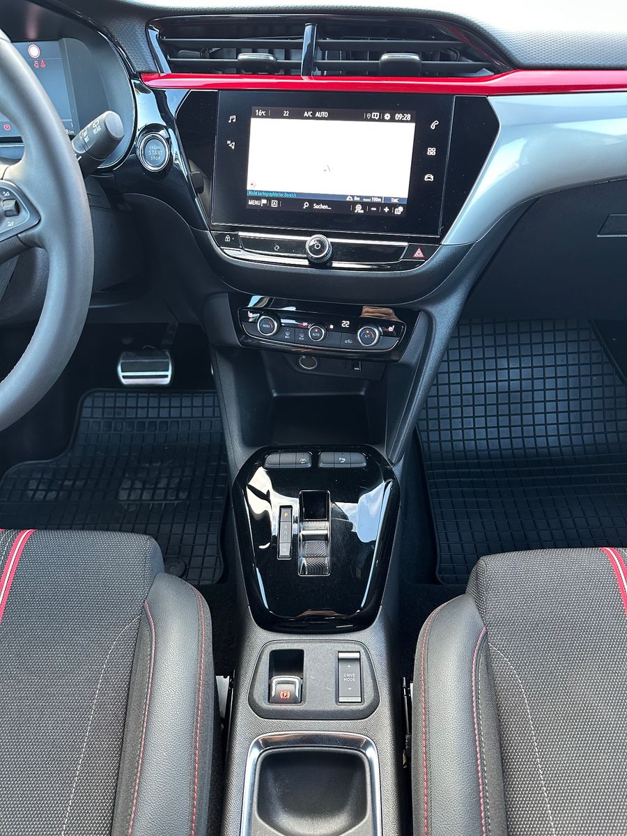 Fahrzeugabbildung Opel Corsa -e F GS NAV+LED+18ZOLL+SHZ+KEYLESS+CARPLAY