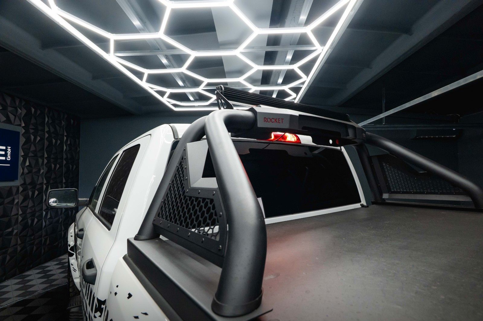 Fahrzeugabbildung Dodge RAM 5.7 V8 HEMI 4x4 OFFROAD Night-Paket *LED*AHK