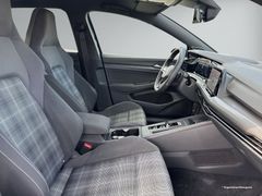 VW Golf VIII 2.0 TDI GTD DSG Sthz Matrix 19'' HeadU VW Golf VIII 2.0 TDI GTD DSG Sthz Matrix 19'' HeadU