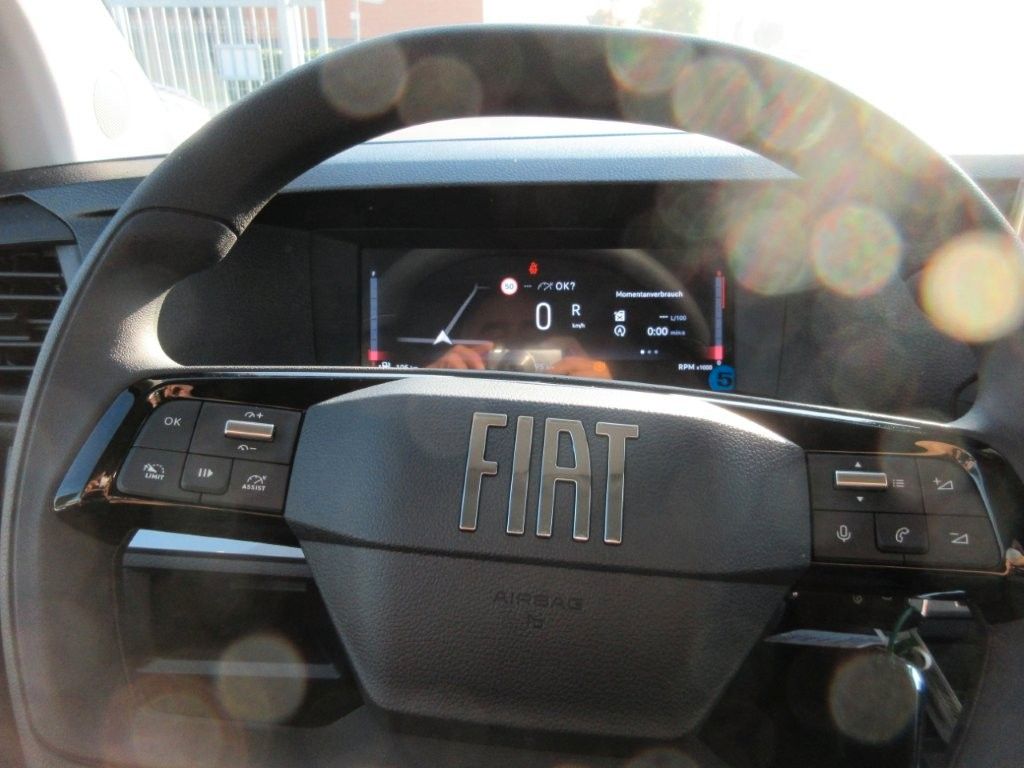 Fiat Scudo Kombi 9 Sitzer  180 PS Autom. AHK imagem 3