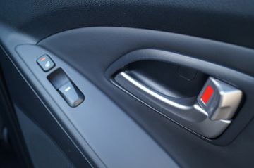 Hyundai ix35 Style 2.0 Style PANORAMADACH-NAVI-KAMERA-WR