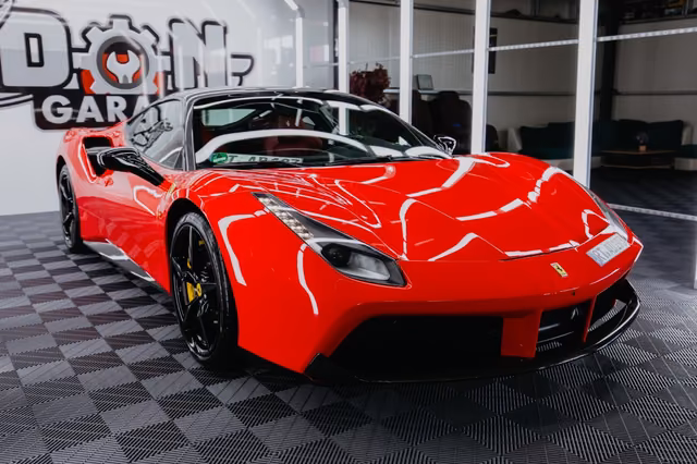Ferrari 488 GTB Coupé - NETTO 210T WARRANTY 05/27 CARBON