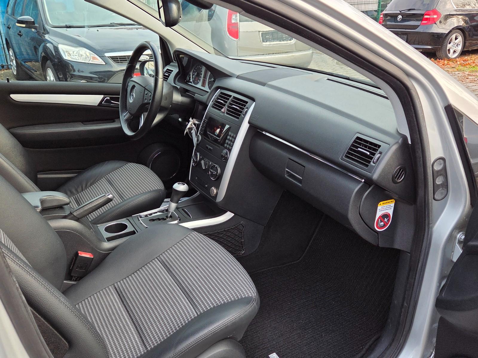 Mercedes-Benz B170 2008 — photo 12