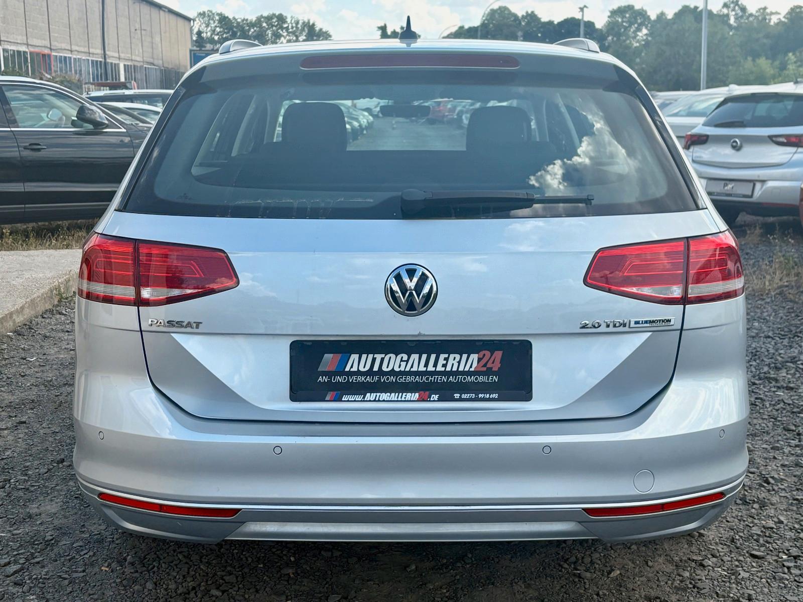 Volkswagen Passat Variant 2.0 TDI DSG Navi ACC SPORTSITZE