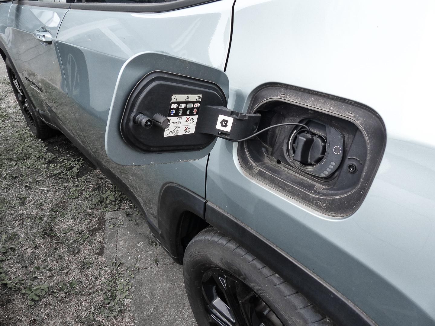 Jeep Compass Upland Plug-In Hybrid 4WD LED ACC Apple 