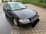 Volvo V 40 Kombi Leder TÜV Mai 27 - gebrauchte Volvo V40 aus dem Jahr 2004