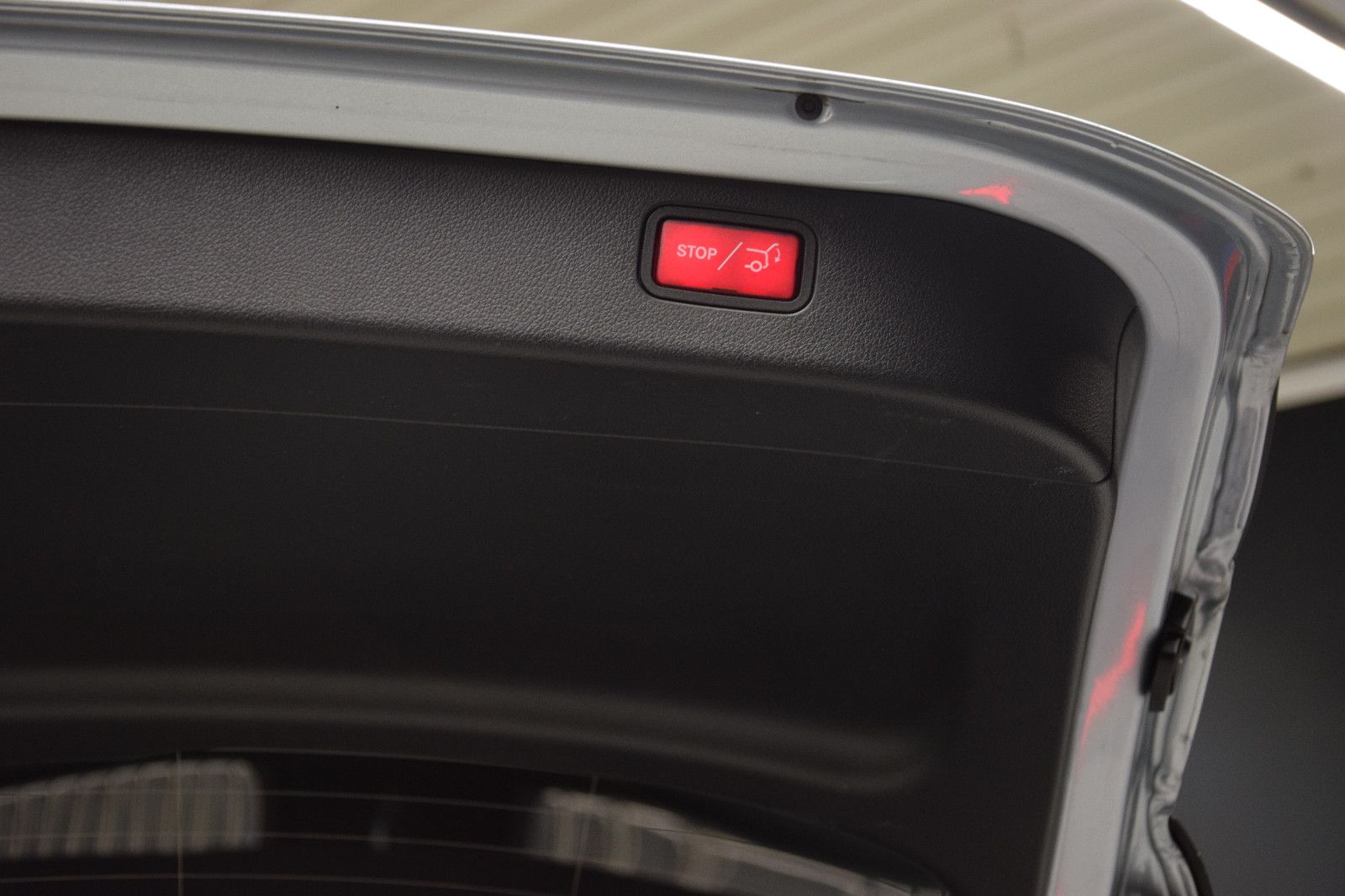 Fahrzeugabbildung Mercedes-Benz C 200 T AMG Night Pano Ambiente 360°