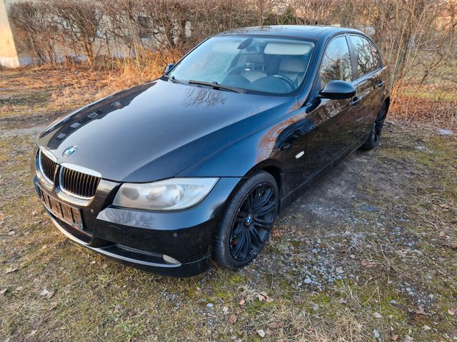 BMW 318i LEDER