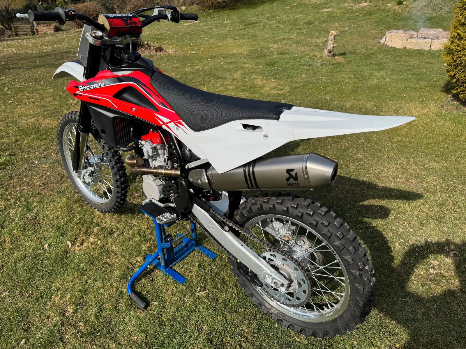 Husqvarna  2013 — engine 250 cm³, 48 HP (35kW)