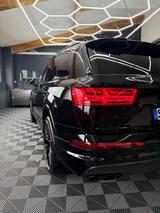 Audi Q7 3.0 TDI quattro tiptronic - mit SQ7 Optik - Audi Q7 Gebrauchtwagen in Stuttgart