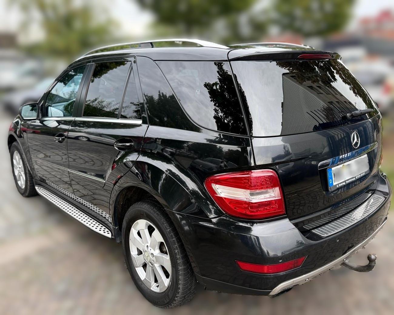 Mercedes-Benz ML 320