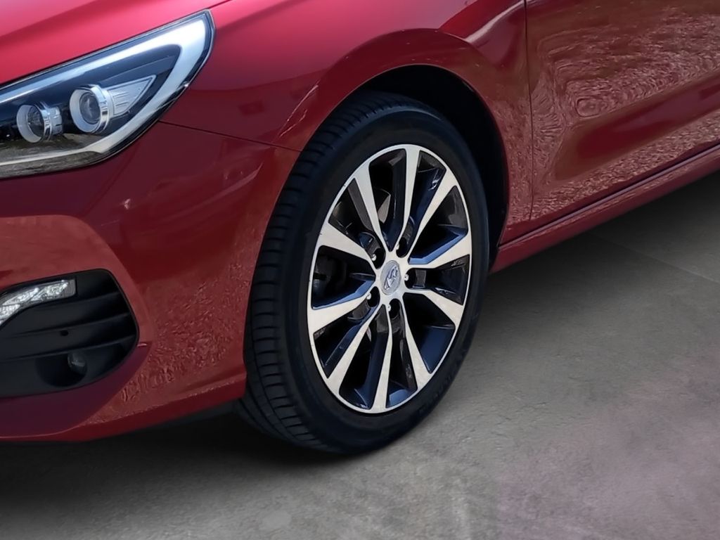 Fahrzeugabbildung Hyundai i30 Kombi 1.4 T-GDI DCT Premium Navi (8-fach)