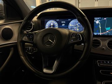 Mercedes E 200 - 8