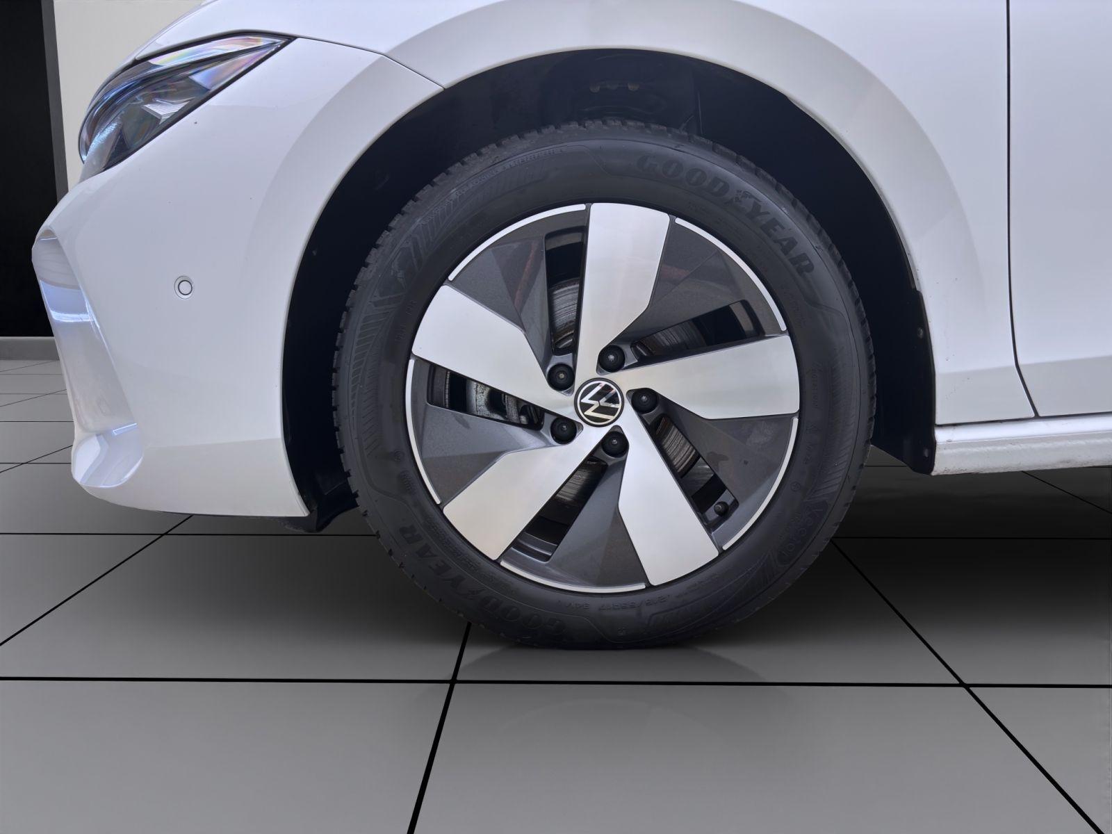 Volkswagen Passat Variant 1.5 eTSI DSG BUSINESS AHK KAMERA 