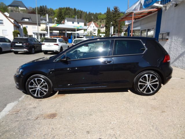 Fahrzeugabbildung Volkswagen Golf VII Lim. Lounge/1.Hd/38TKM/Xenon/PDC/