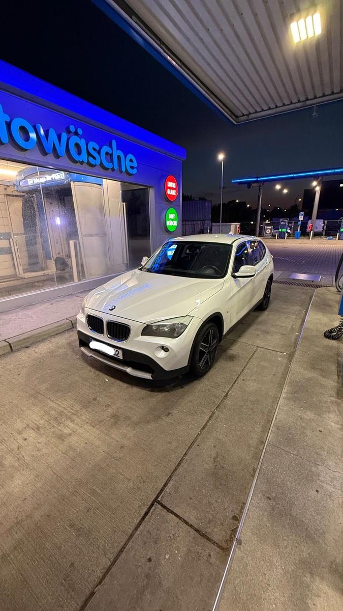 BMW X1 2011 — photo 5