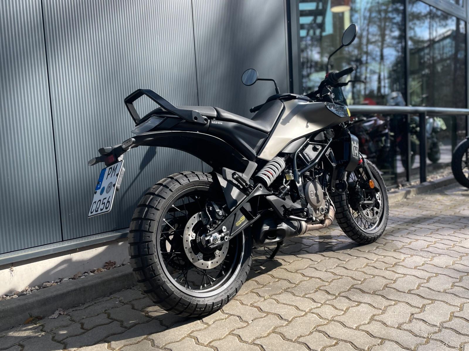 Husqvarna 125 Svartpilen Demobike