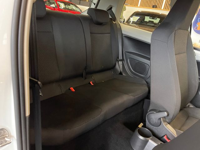 MYAUTOCENTER – Gebraucht- und Jahreswagen mit Werkstattservice in Pfaffenhofen Seat Mii Style *2. Hand*Klima*PDC*TÜV*Unfallfrei*