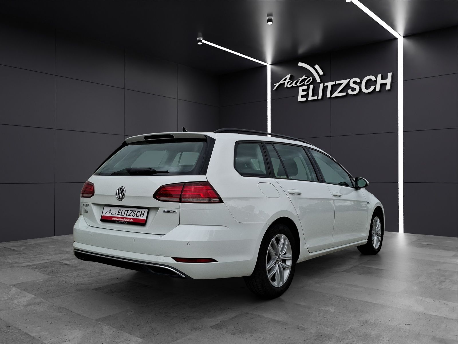 Fahrzeugabbildung Volkswagen Golf VII Variant TSI Comfortline Navi ACC RFK SH