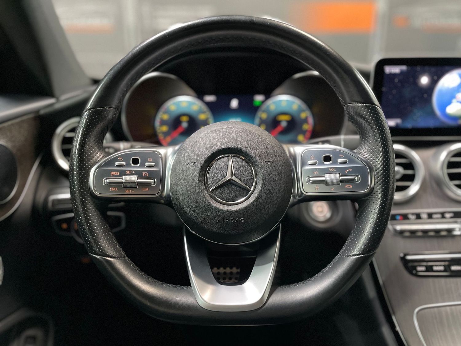 Fahrzeugabbildung Mercedes-Benz C 200 4Matic AMG Sport#Digital#LED#360°#Pano
