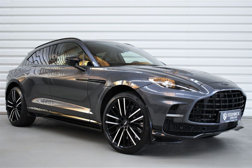 Image of Aston Martin DBX