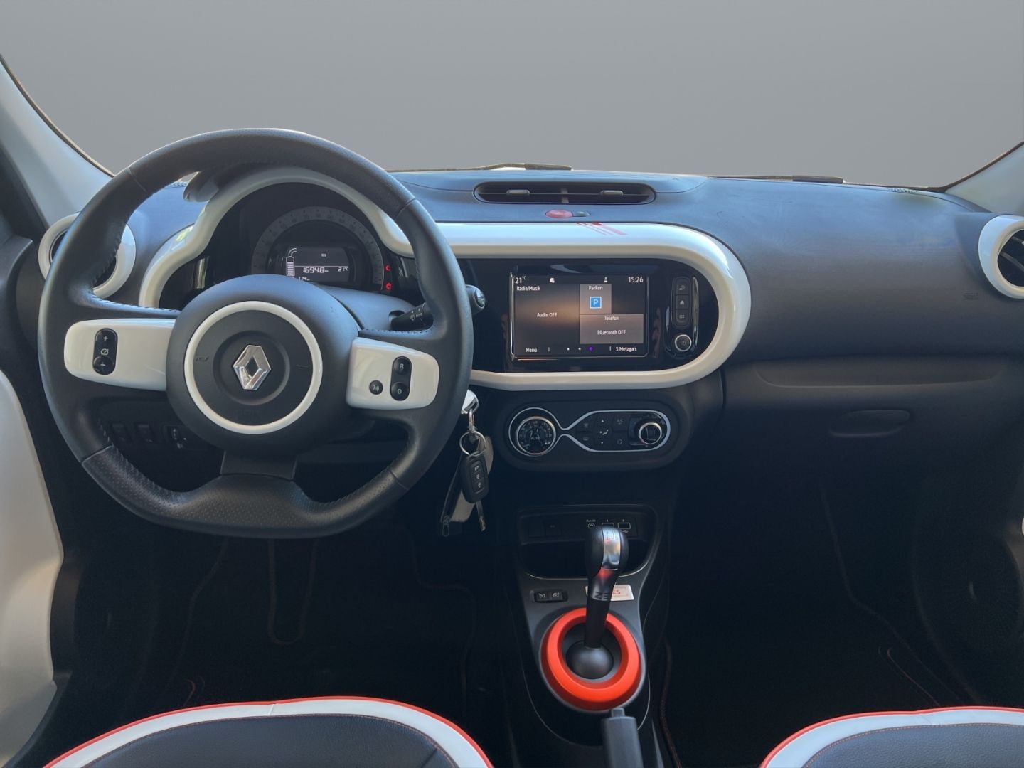 Fahrzeugabbildung Renault Twingo Vibes Electric Navi Apple CarPlay Android