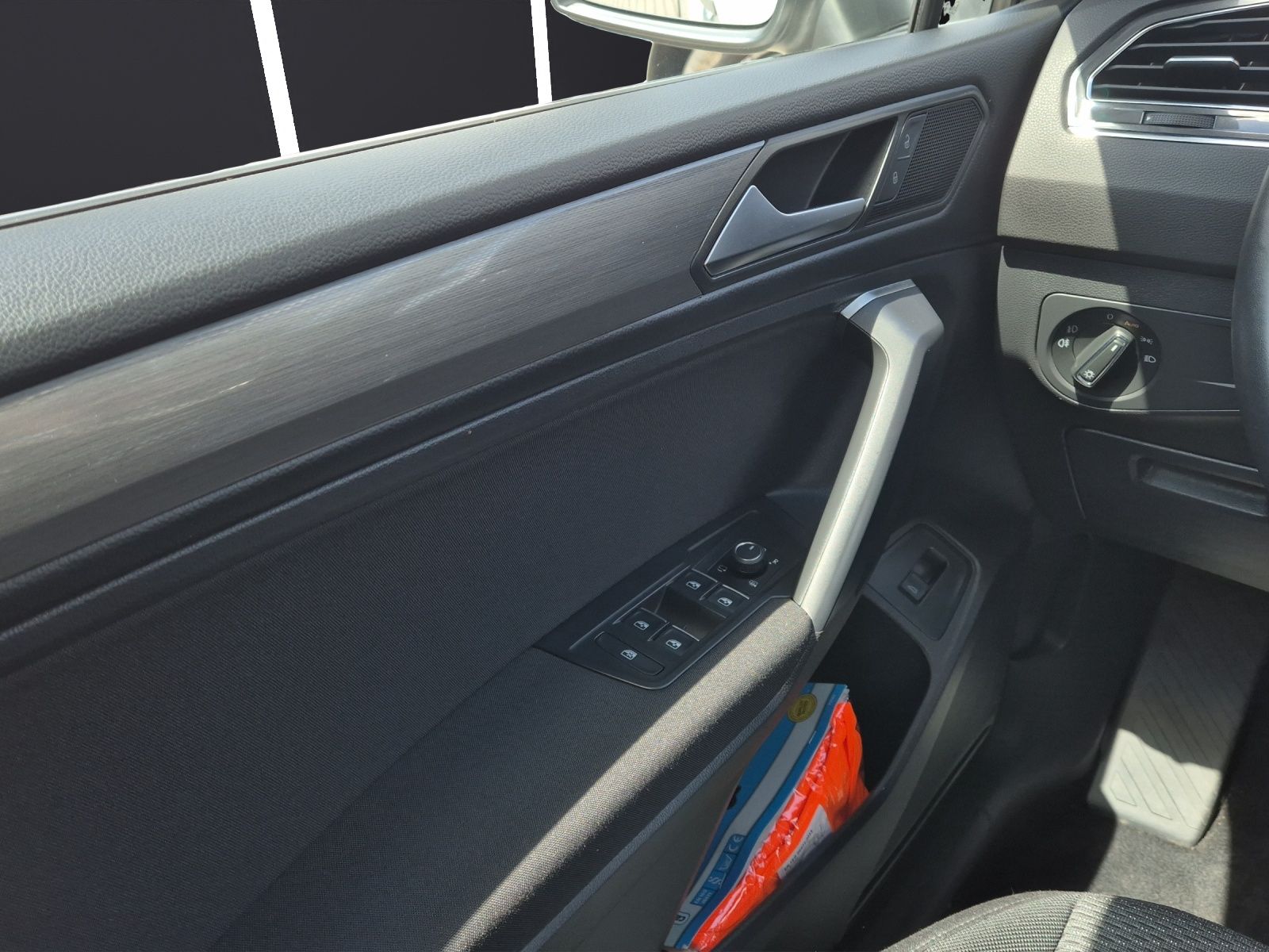 Fahrzeugabbildung Volkswagen Tiguan Allspace TSI Comfortline DSG LED Navi AID