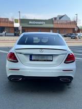 Mercedes-Benz E 300 d Autom. AMG Line / Panorama / Widescreen - Mercedes-Benz E 300 in Chemnitz
