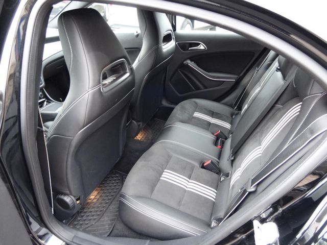 Fahrzeugabbildung Mercedes-Benz A 200/Edition/79TKM/SitzH/Navi/Leder/AMGFelgen/