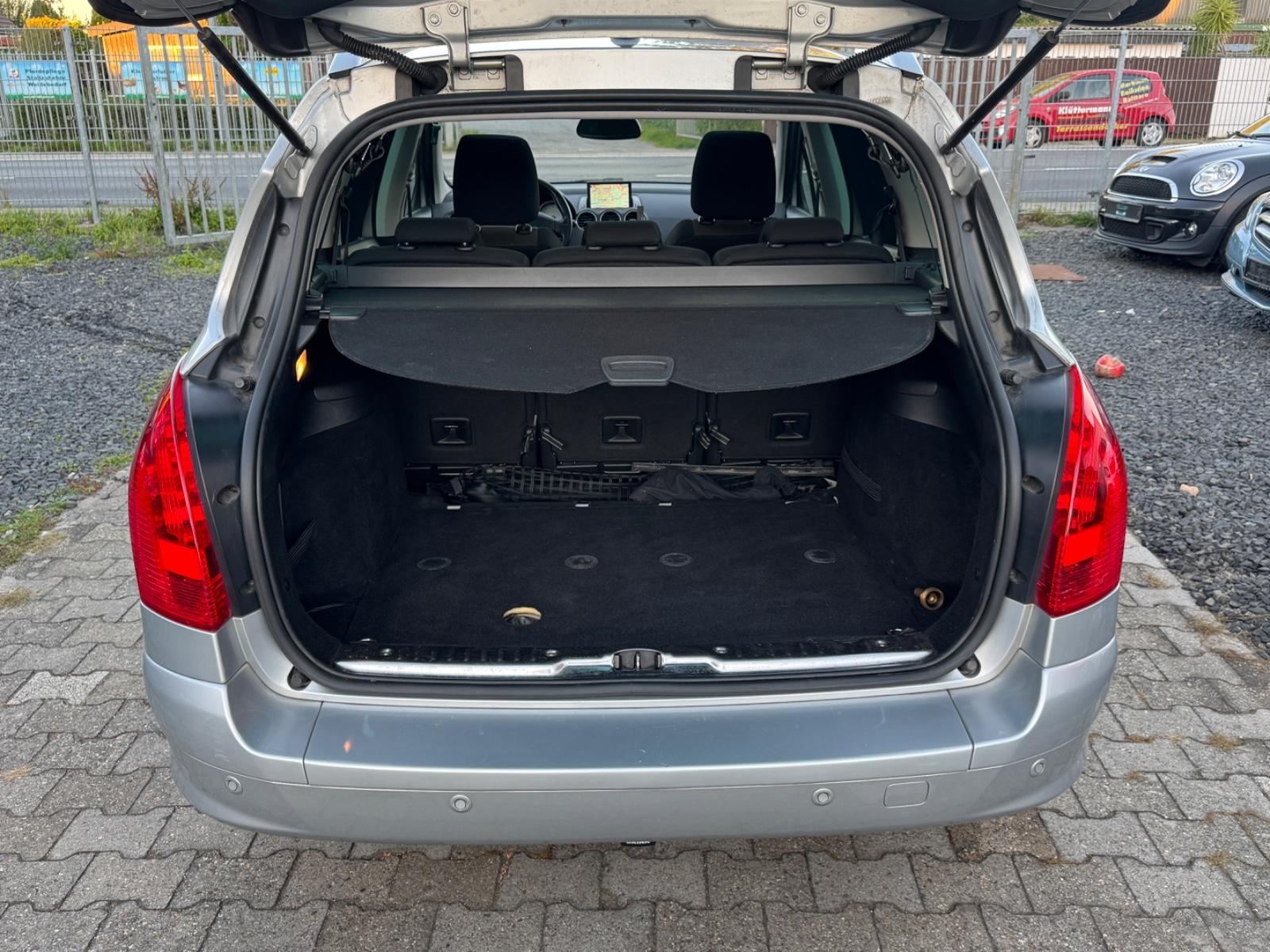 Peugeot 308 2014 — photo 17