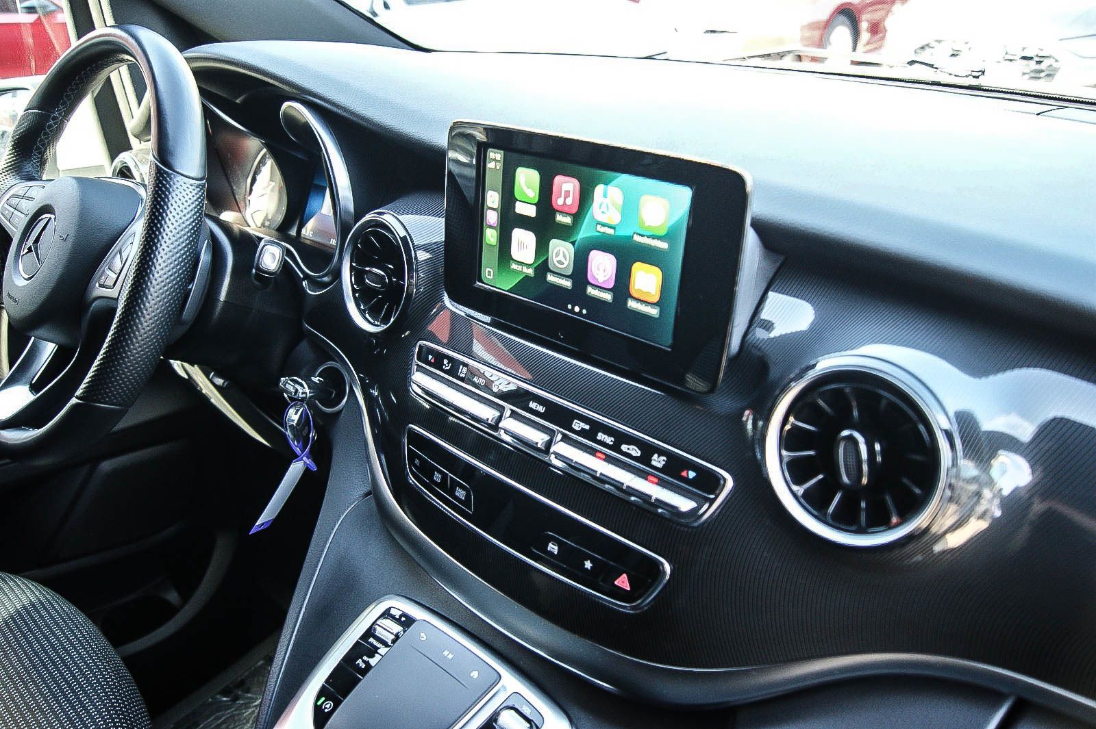 Fahrzeugabbildung Mercedes-Benz V 250 d EDITION AMG MBUX 7-SITZE IQ-LED KAMERA