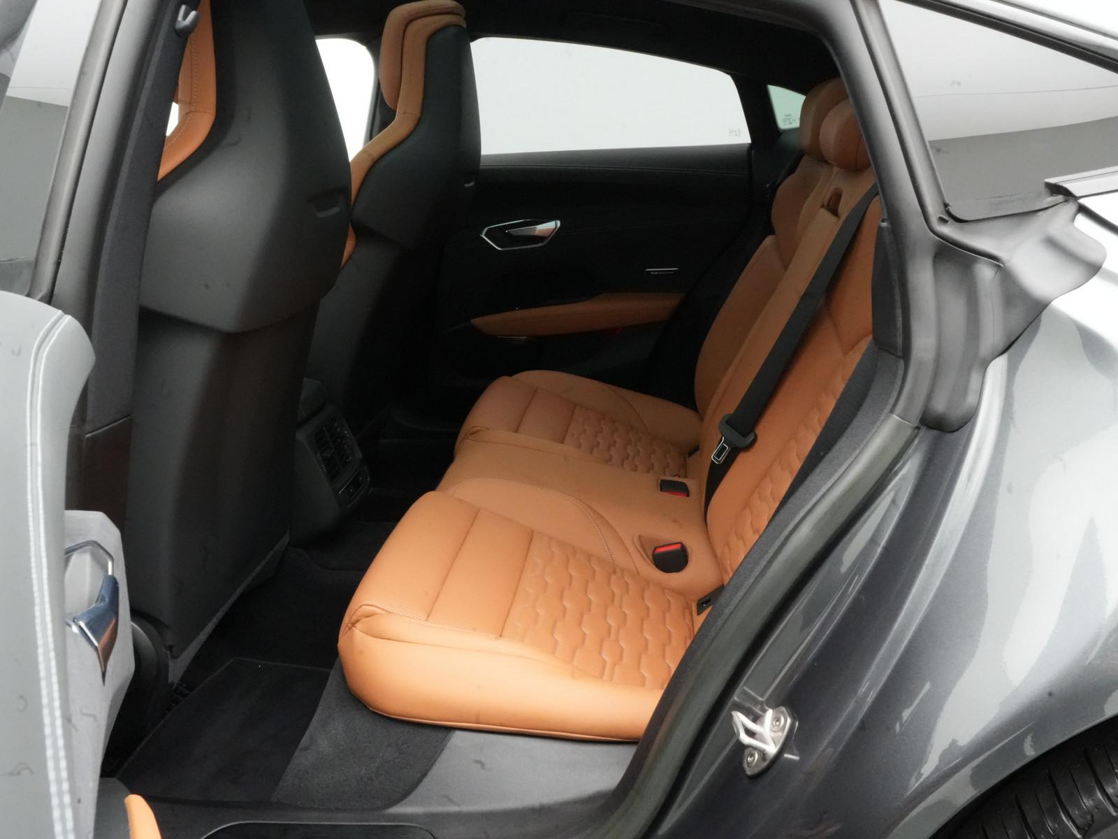 Audi e-tron GT LASER LUFT PANO B&O ACC HUD NAVI 360°