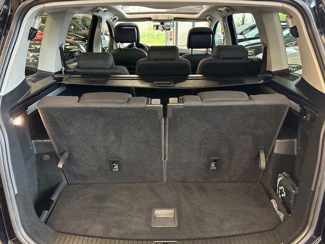Volkswagen Touran *7 Sitzer*NAV*PANO**3-ZONEN*