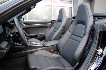 Porsche 992.2 S Cabrio*Sportab.,Chrono,ACC,BOSE,14-Wege*