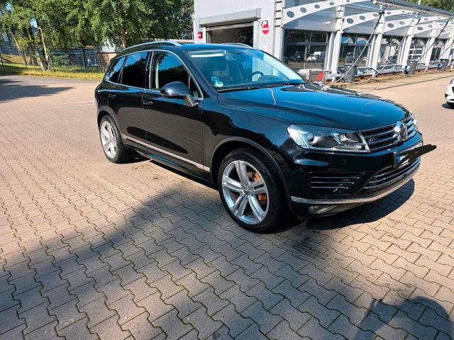 VW VW Touareg 3.0 tdi R-line AHK/360/XEN