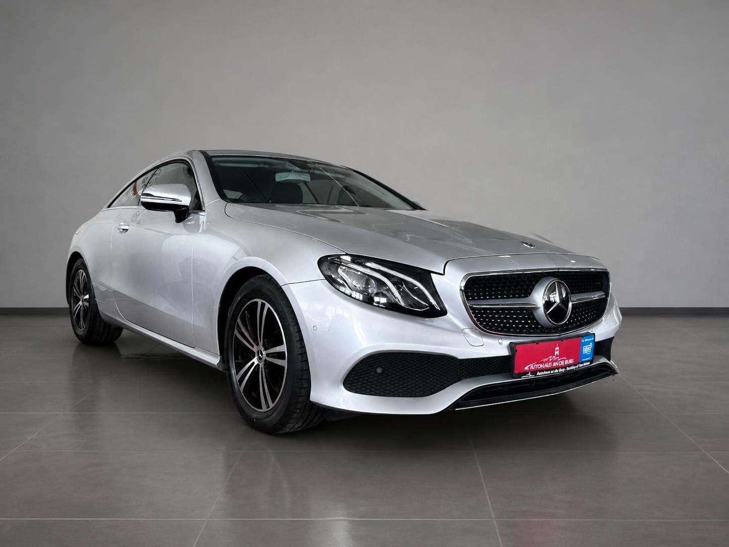MERCEDES-BENZ E 220 Coupe //LED//DAB//Kamera//2.Hand