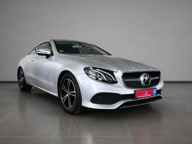 MERCEDES-BENZ E 220 Coupe //LED//DAB//Kamera//2.Hand