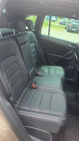 Volkswagen Tiguan 2.0 TDI SCR 140kW DSG 4MOTION Highlin... - : Beige, Leder