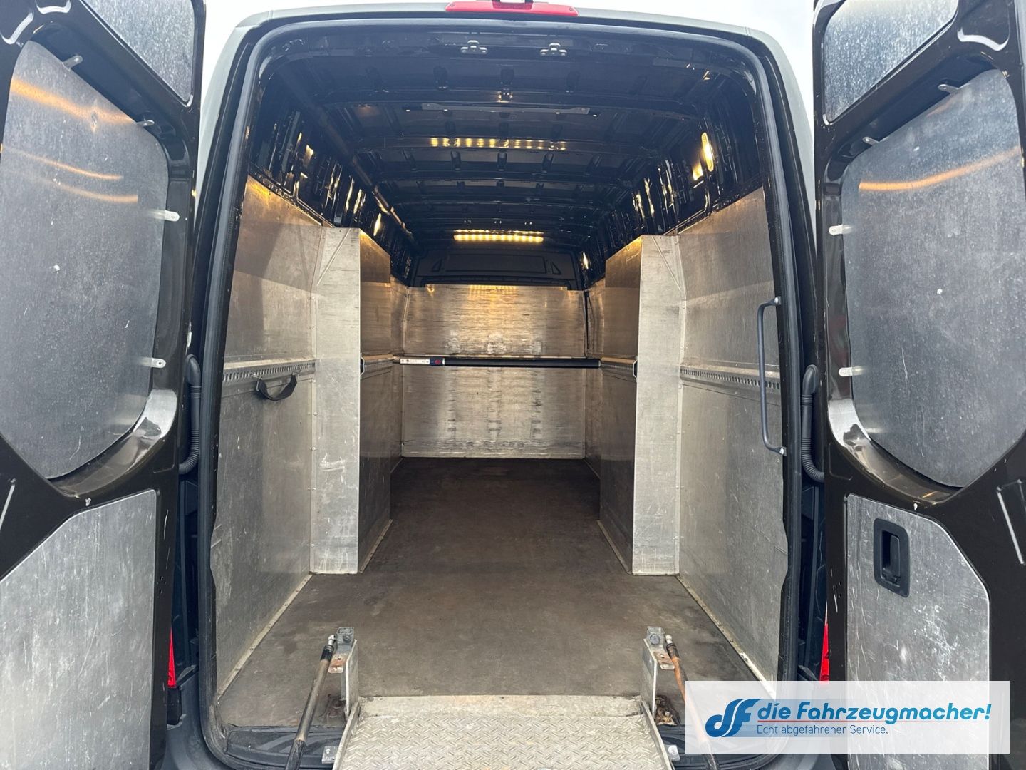 Fahrzeugabbildung Mercedes-Benz Sprinter Kasten Maxi XXL Extra Lang Kamera 316CD