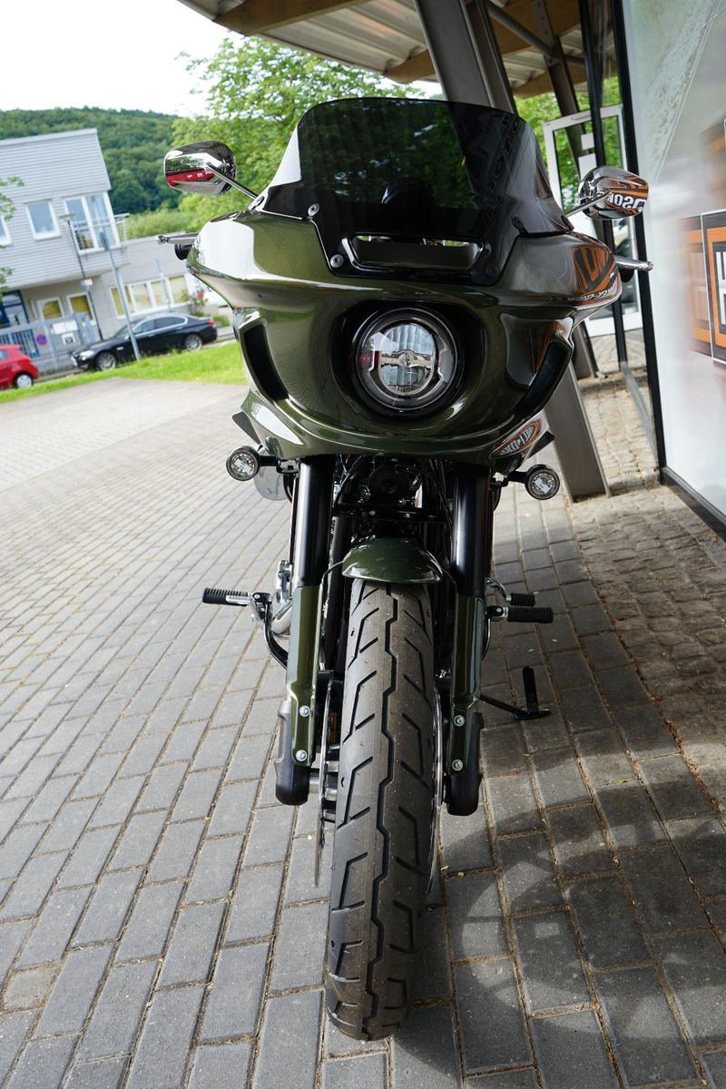 Fahrzeugabbildung Harley-Davidson Low Rider ST 117 HO - CHROME - MY26 - Clubstyle