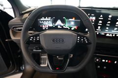 AUDI Q5 Sportback e-Hybrid | Tech pro | Pano | Carbon AUDI Q5 Sportback e-Hybrid | Tech pro | Pano | Carbon