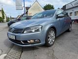 Volkswagen Passat Lim. Highline BlueMotion NAVI LEDER ALU - Volkswagen Passat aus 2011: Highline