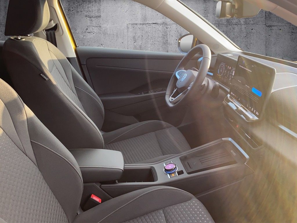 Volkswagen T-Roc - Bild 10