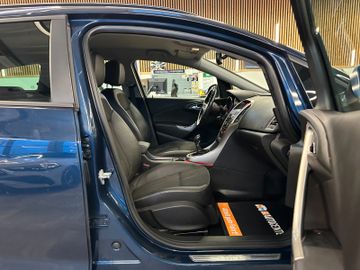 Opel Astra J Sports Tourer 150 Jahre Opel