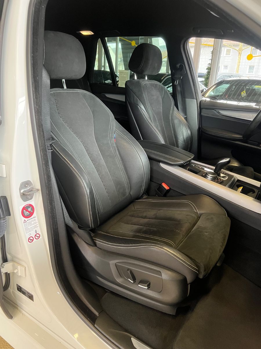 Fahrzeugabbildung BMW X5 xDrive 30 d M Sport Paket